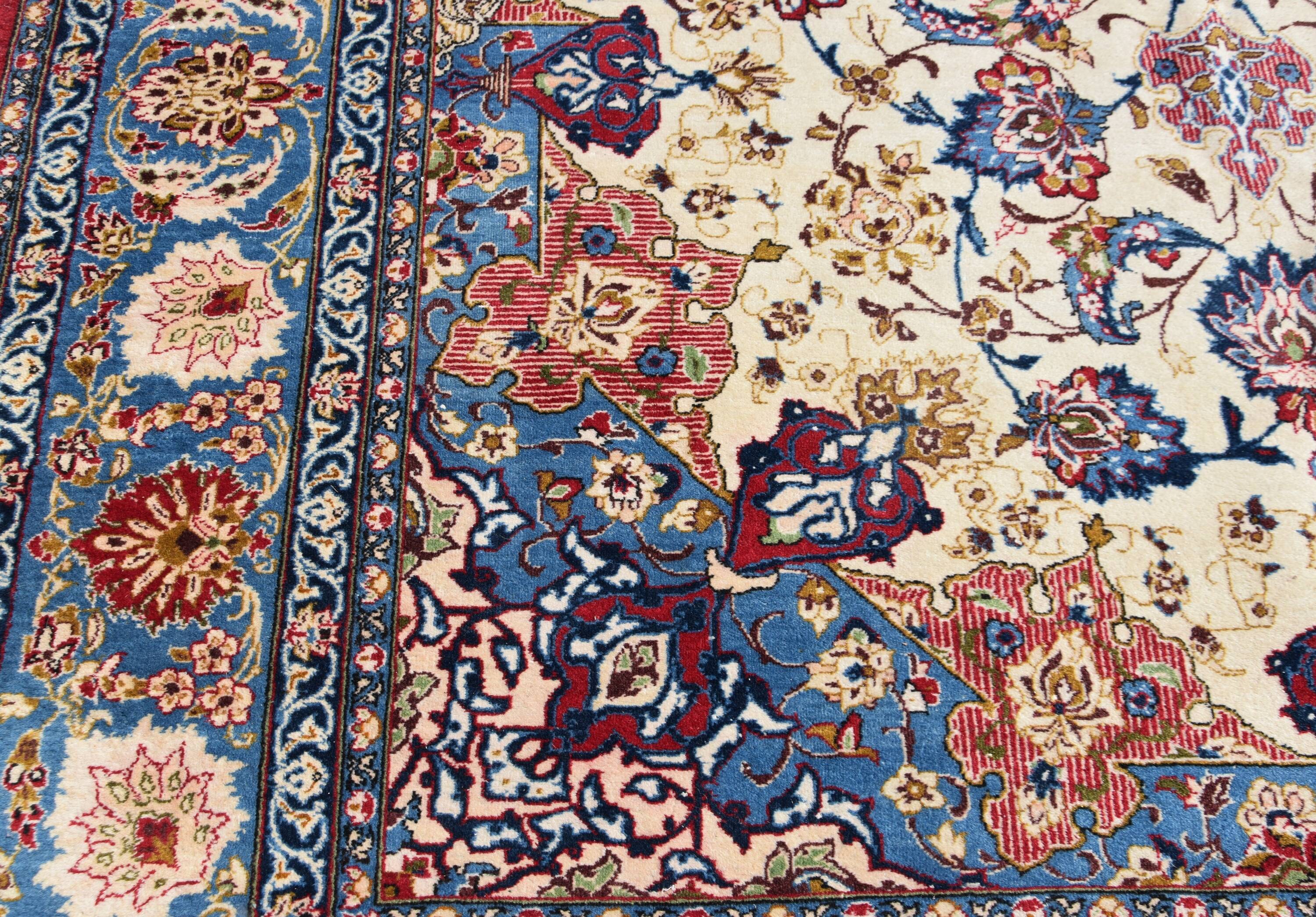 Grand tapis d'orient Ispahan – Iran, époque du Shah : 258 × 375 cm