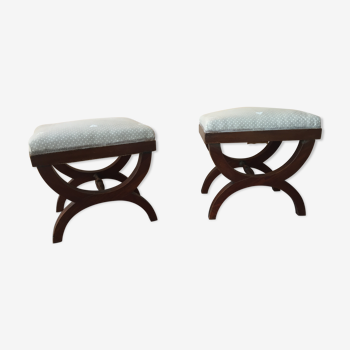 Pair stools