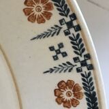 Set of 9 Saint Amand hollow plates