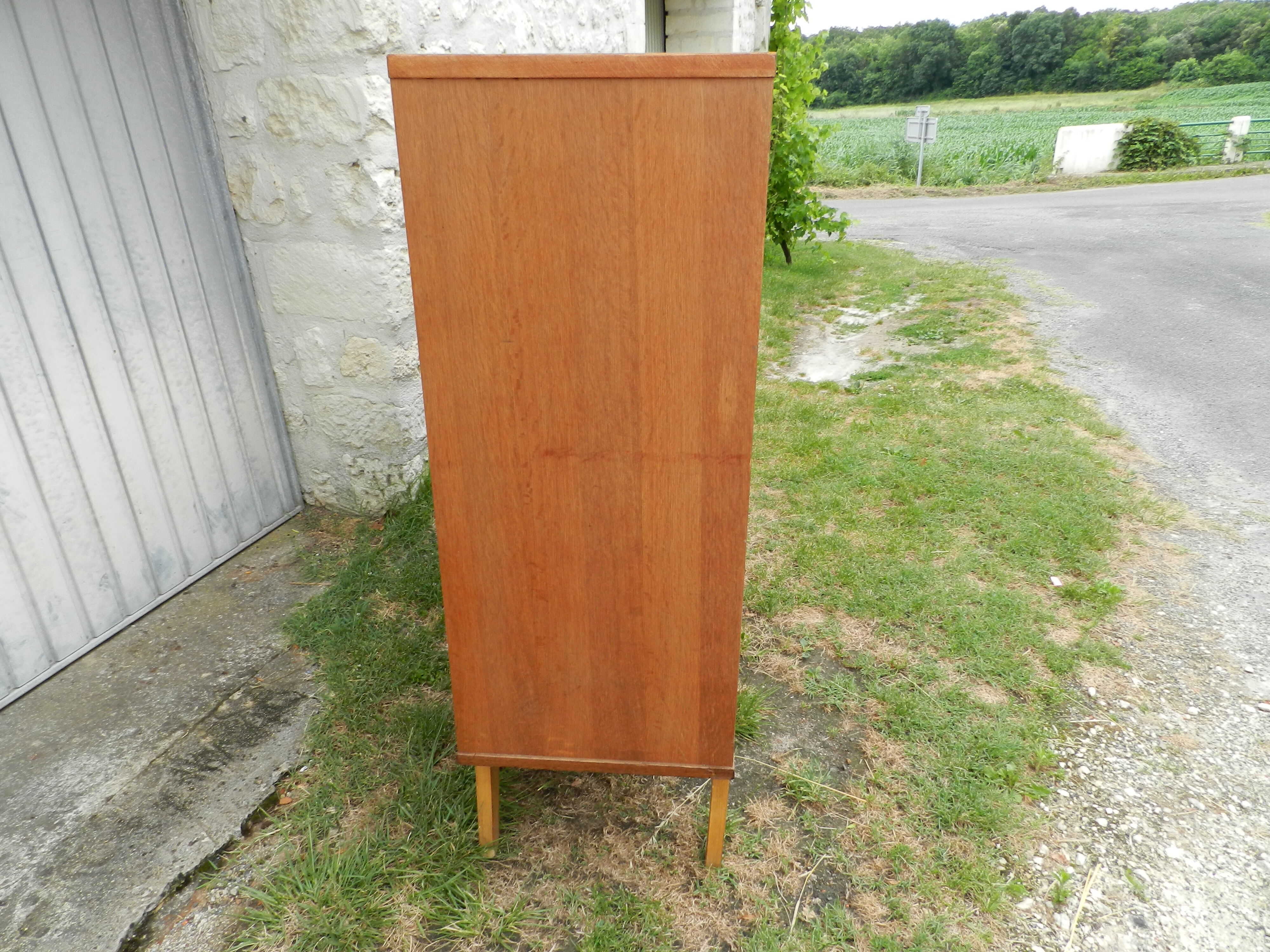 Armoire