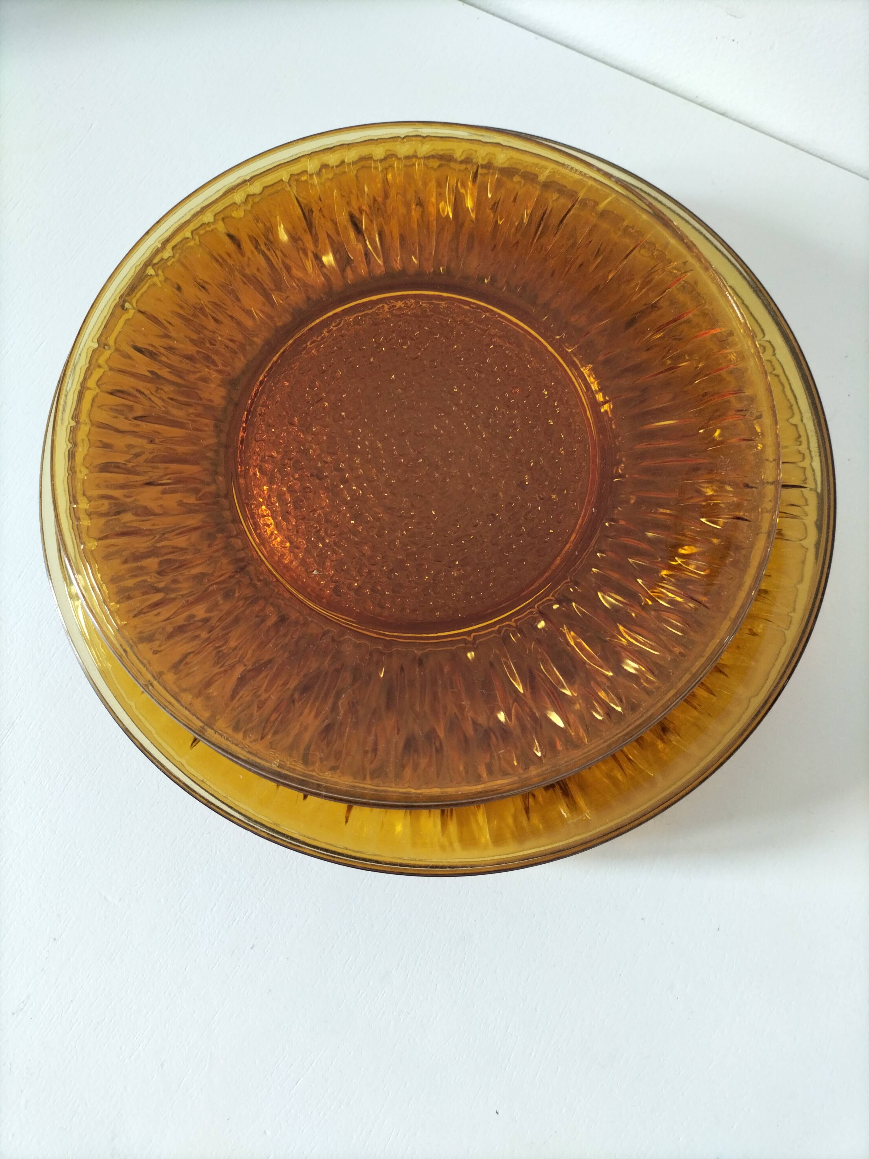 Vereco Sunflower amber plates – 8 vintage pieces (4 dinner plates, 4 dessert plates)