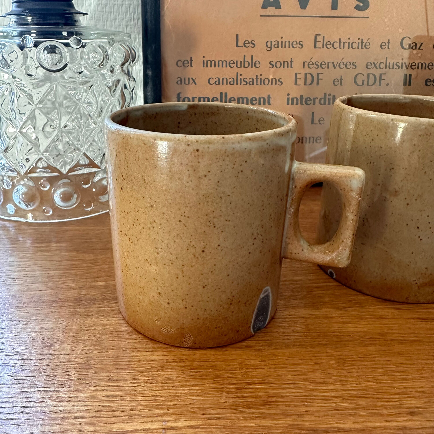 Set of 2 stoneware mugs