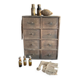 Petit meuble d’atelier