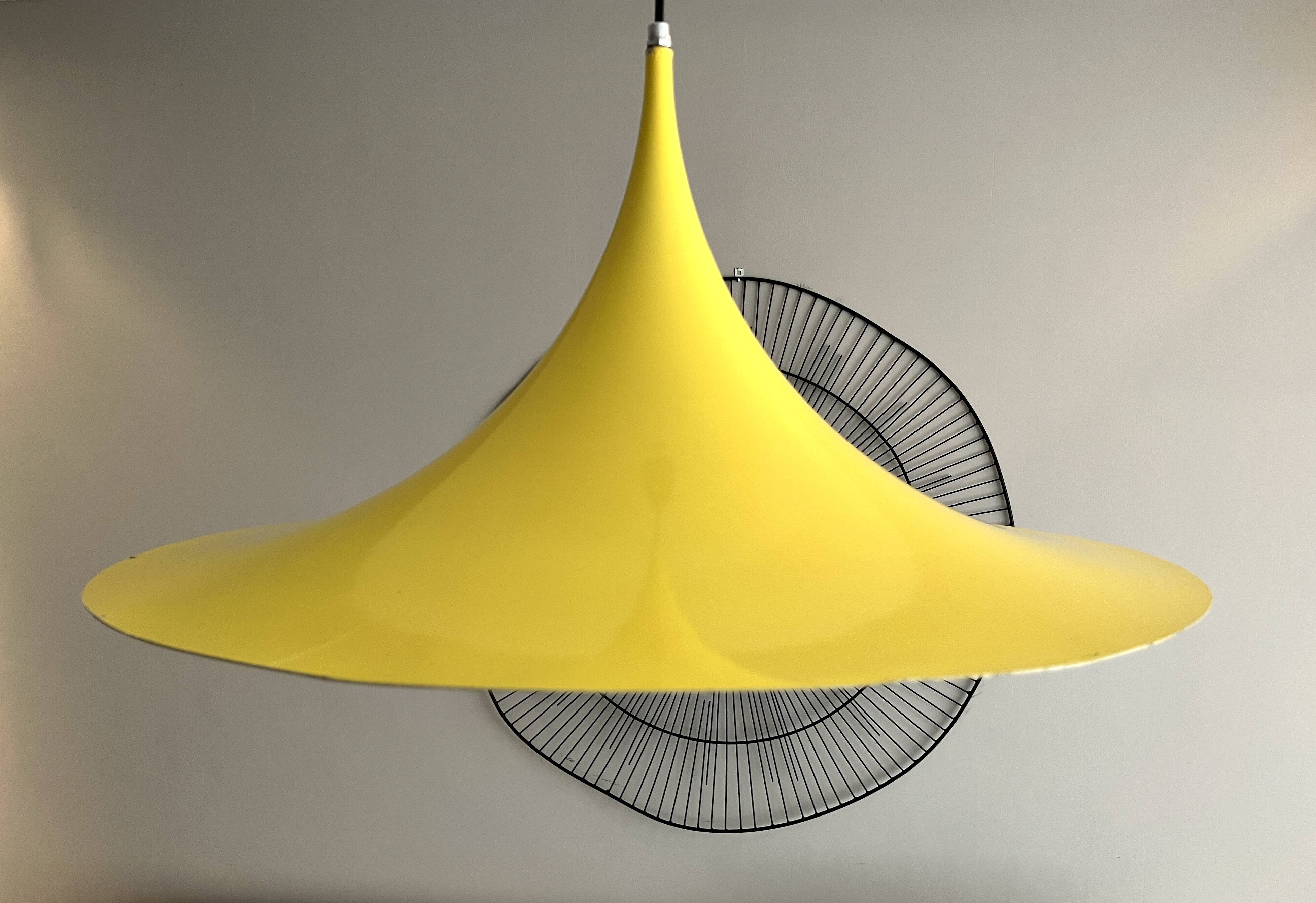 Mid-Century Danish Pendant Ceiling Lamp - 60s Style - Vintage Design for apartment decoration