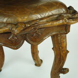 Chaise sculptée de style" foret noire"