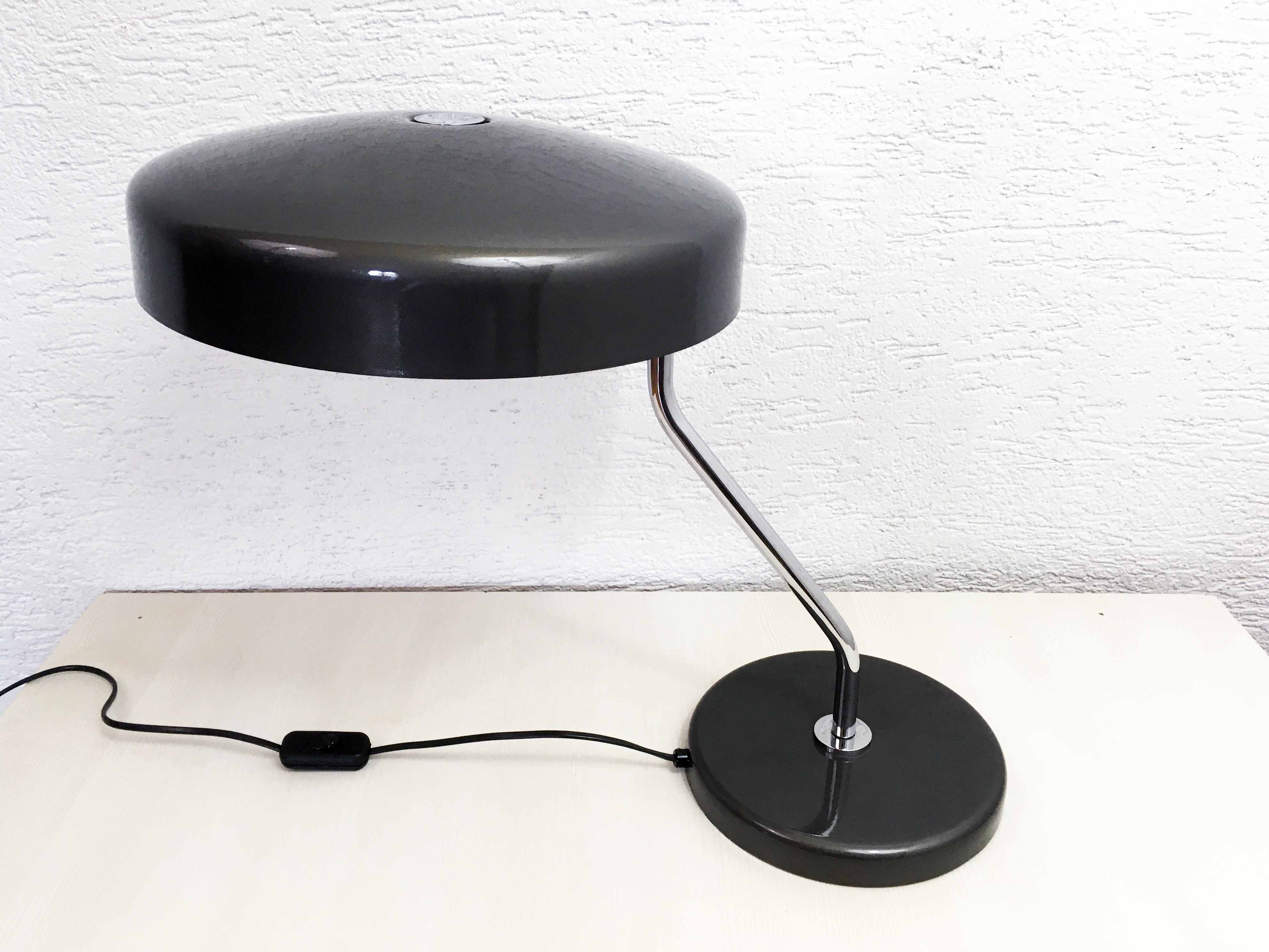 Belux design articulated lamp