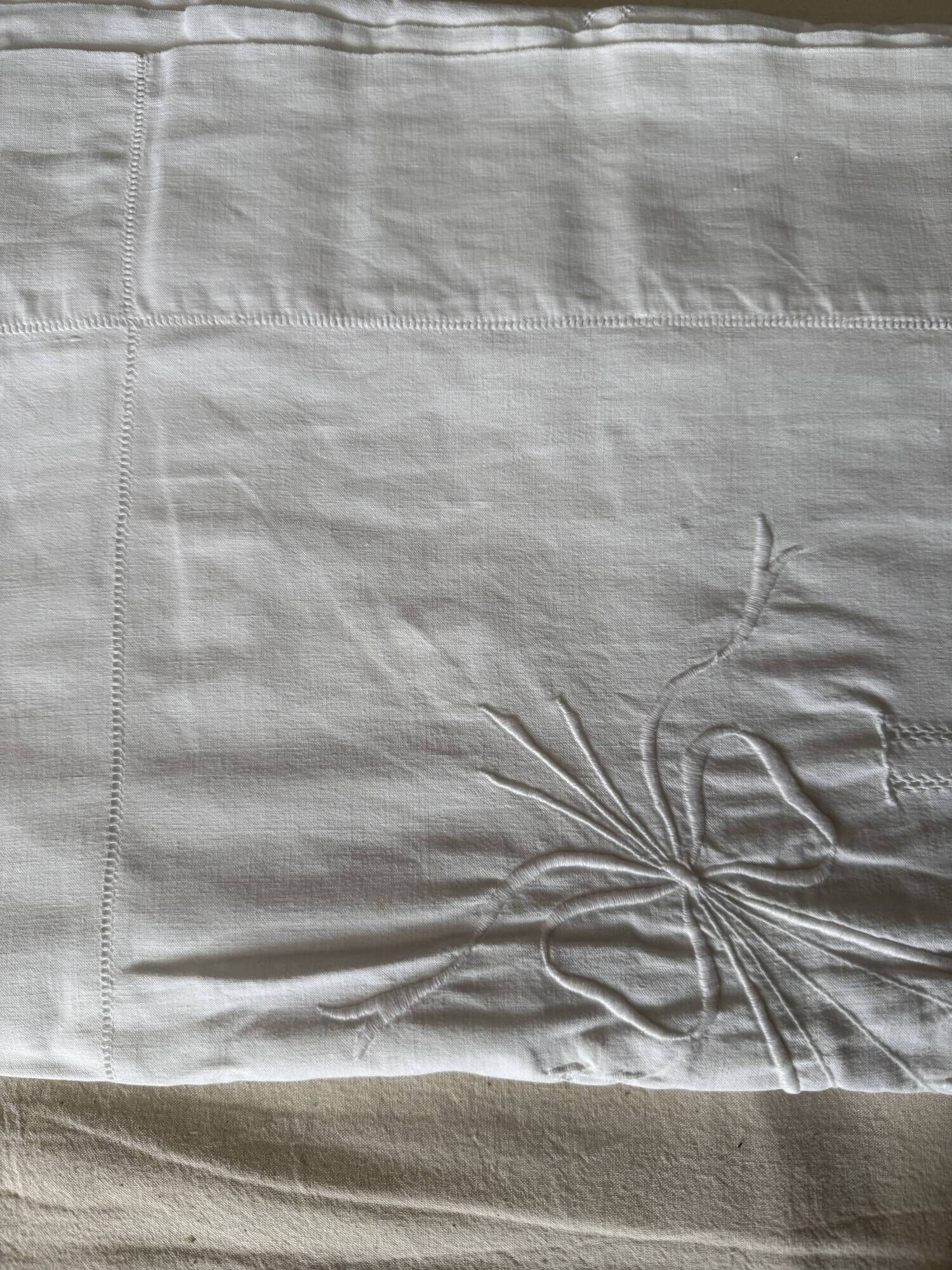 Old linen blend curtain, monogram "HL" (230x330)