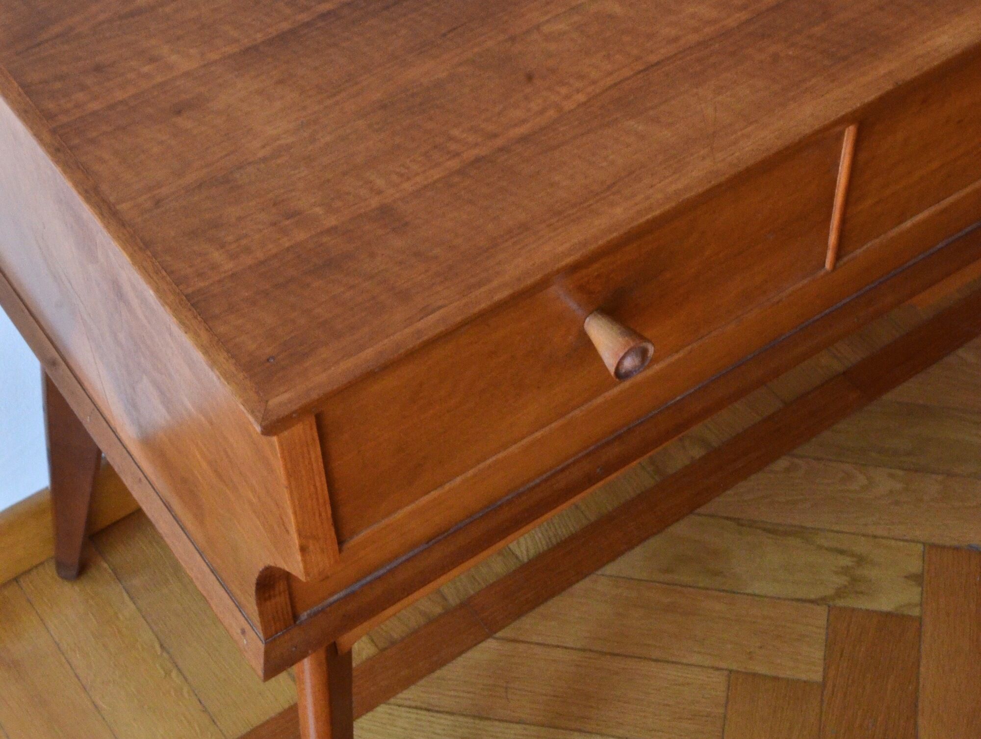 Midcentury Alfred Cox console in walnut, modern, danish style, vintage, scandinavian