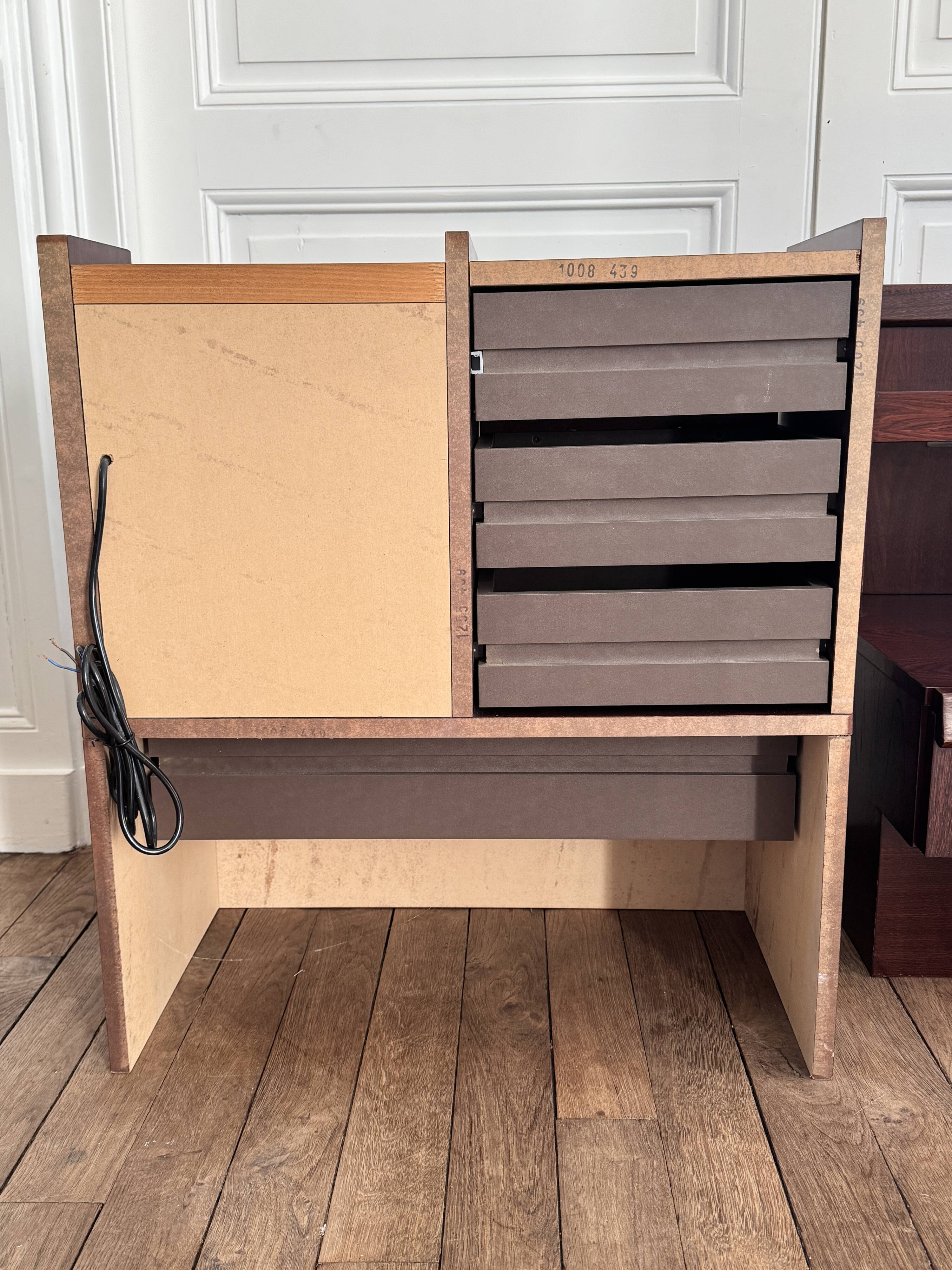 Paire de chevets mid century Roche Bobois vintage avec éclairage intégré