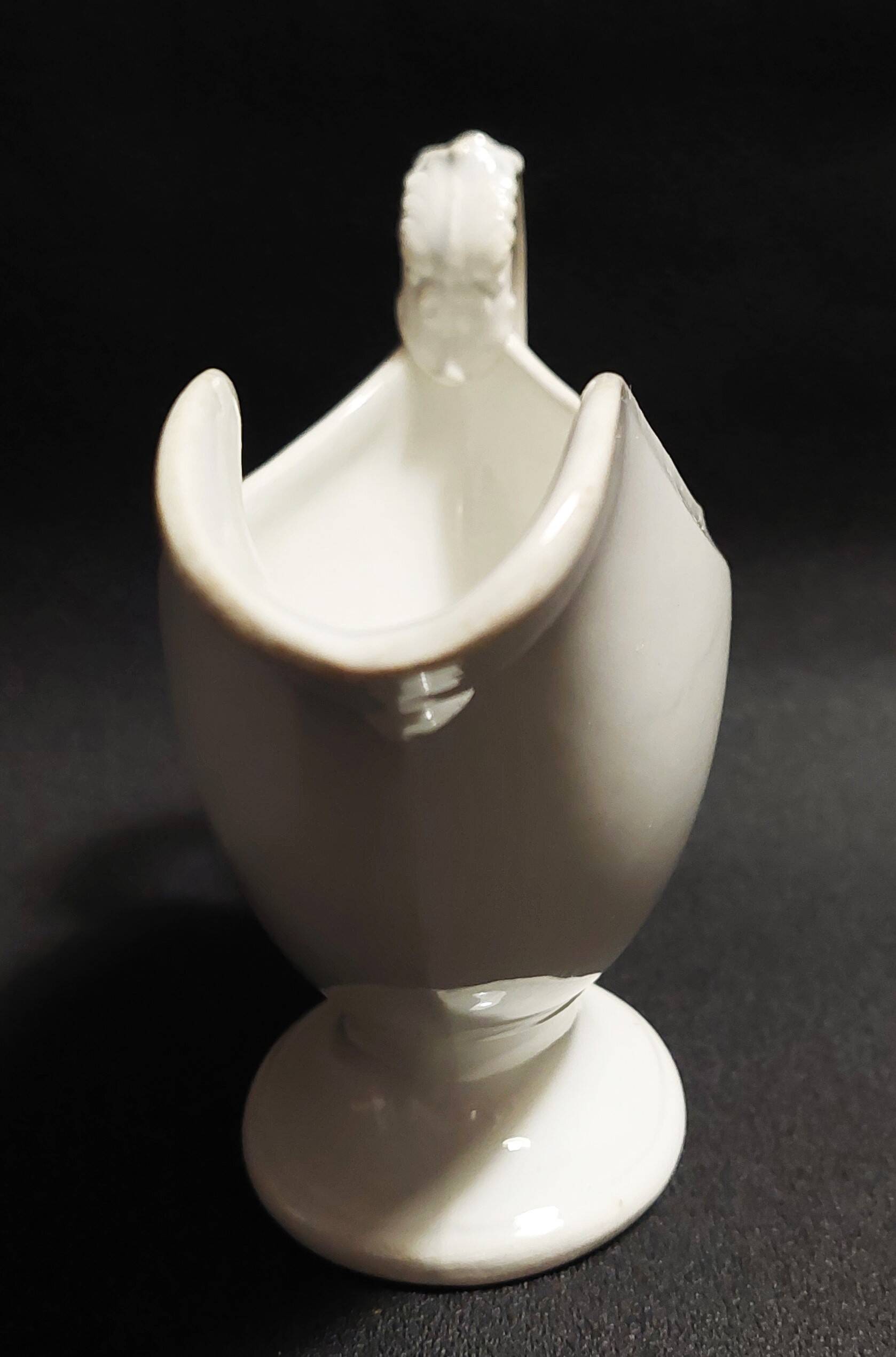 White iron earth sauce boat from Creil and Montereau, late 19th century