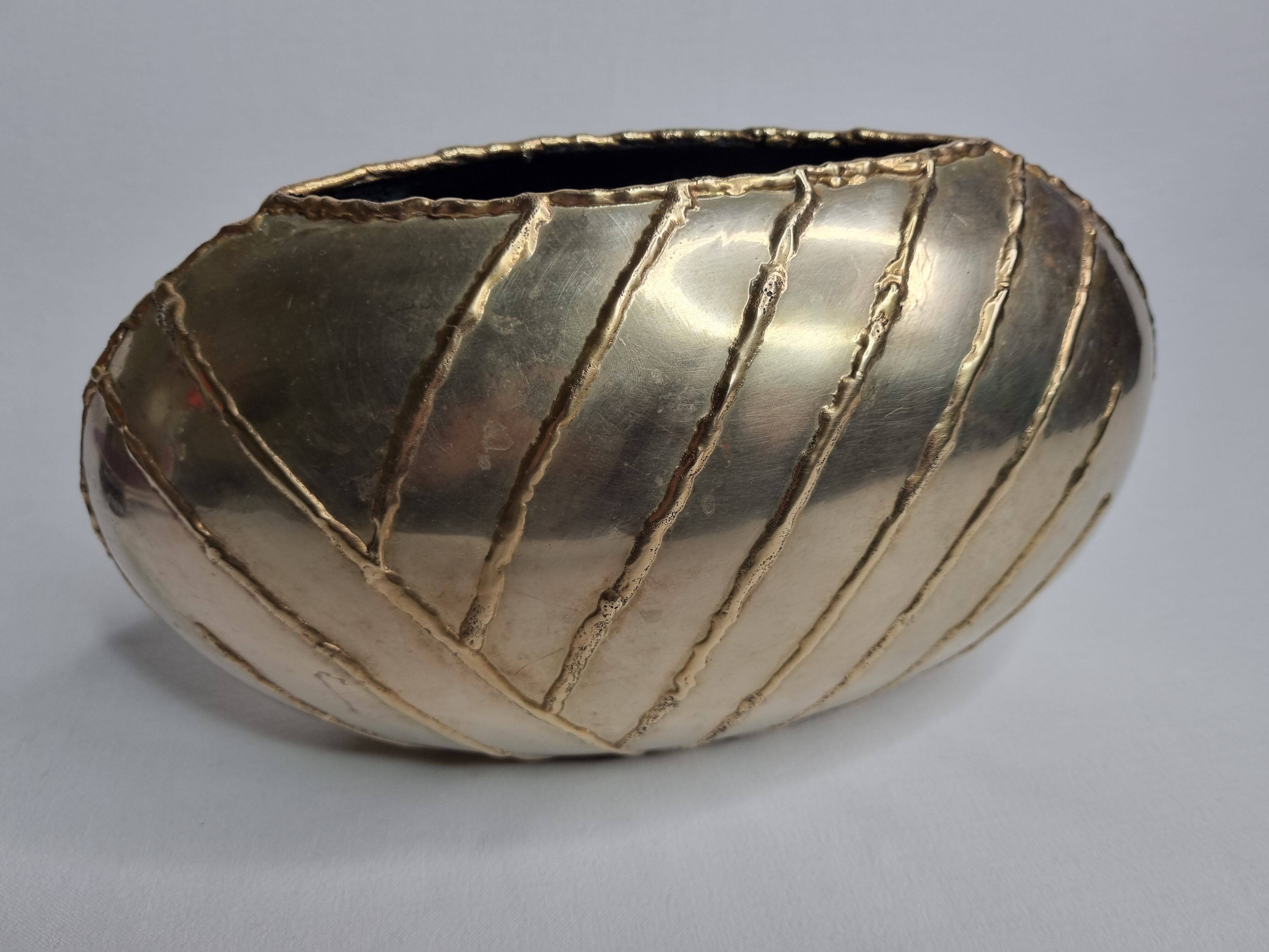 Design brass vase signed Zaza, 29 cm