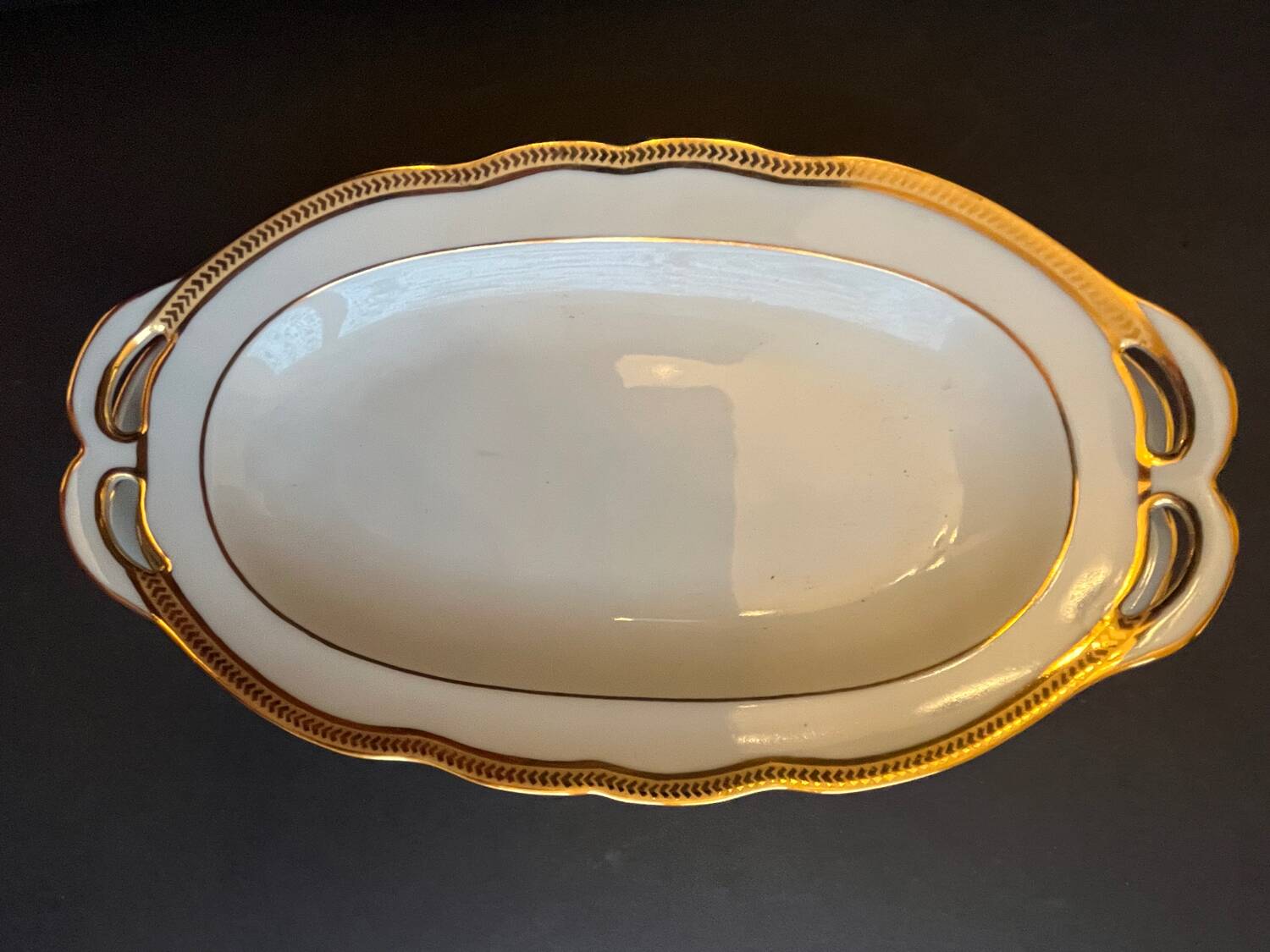 Pair of oval porcelain dishes