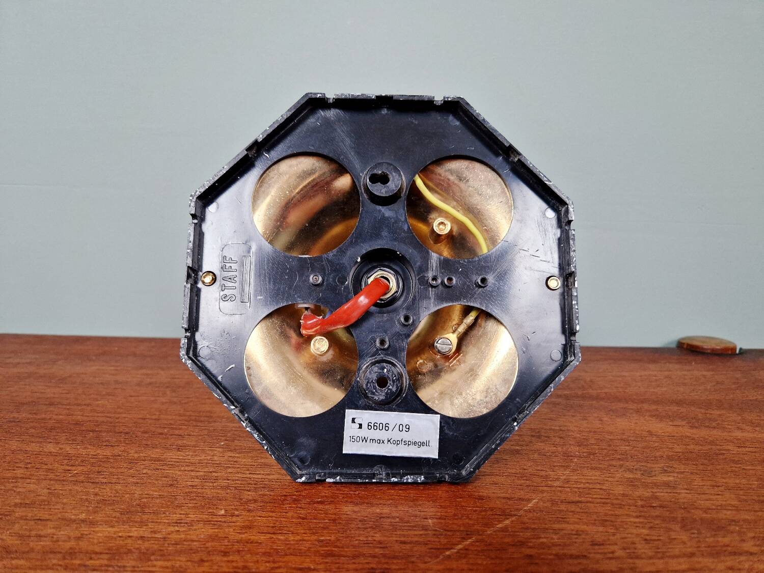 Ceiling light/wall sconce in brass, Motoko Ishii, Staff Leucht