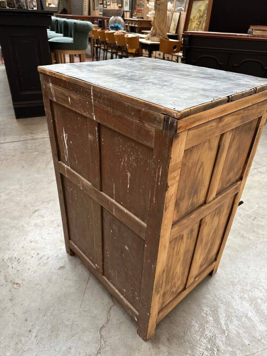 1920s icebox furniture