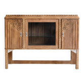 Art Deco display cabinet in walnut • Sculpted decorations • Brass