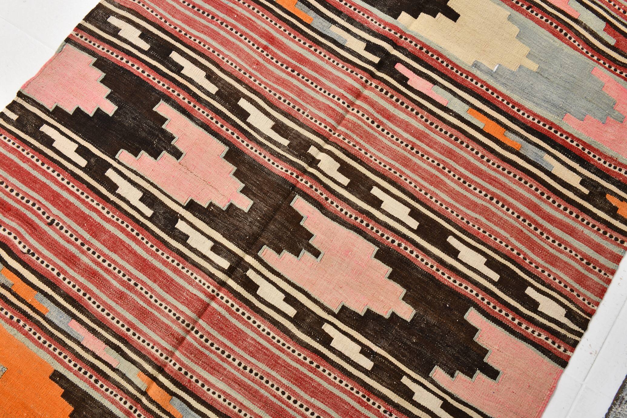 4x6 Red Pink Persian Kilim Rug, 131x196Cm