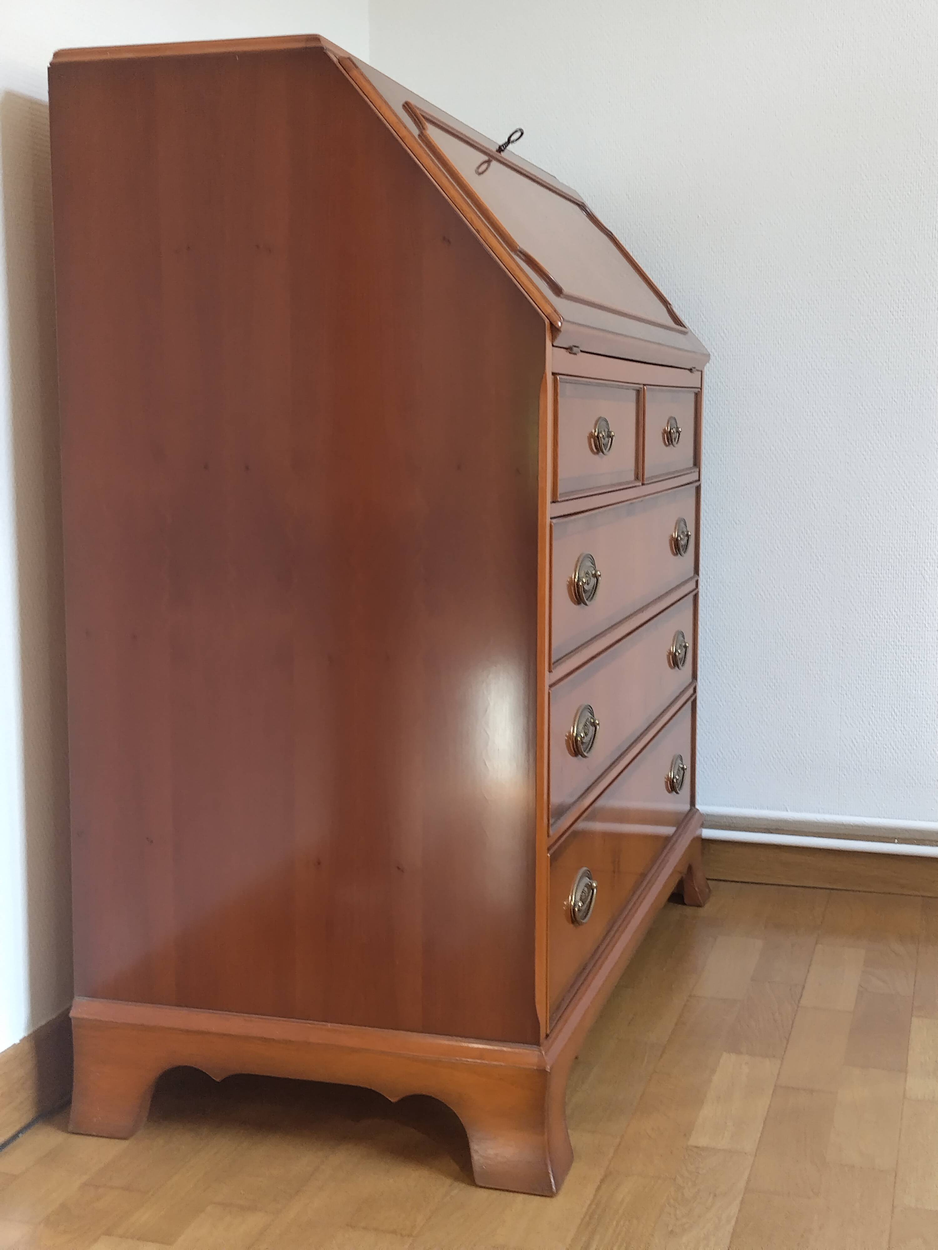 Secrétaire en cerisier avec marqueterie par Heldense Exclusive