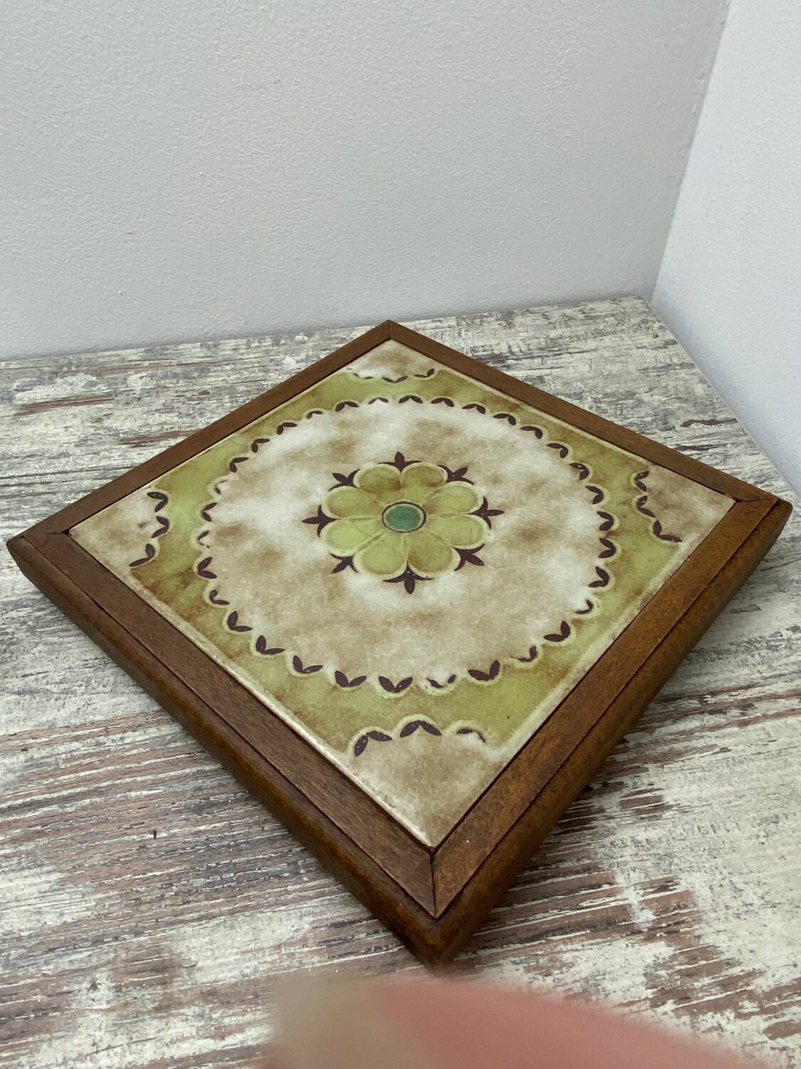 Ceramic trivet