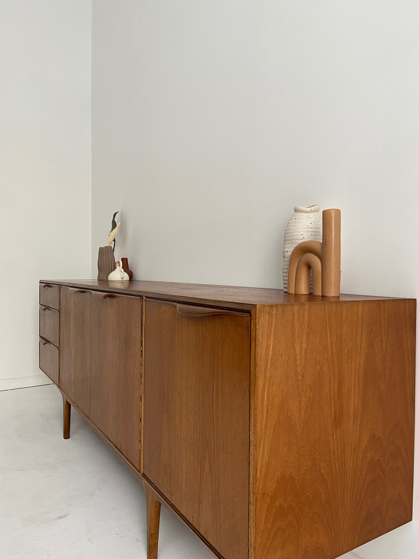 Enfilade design vintage par McIntosh