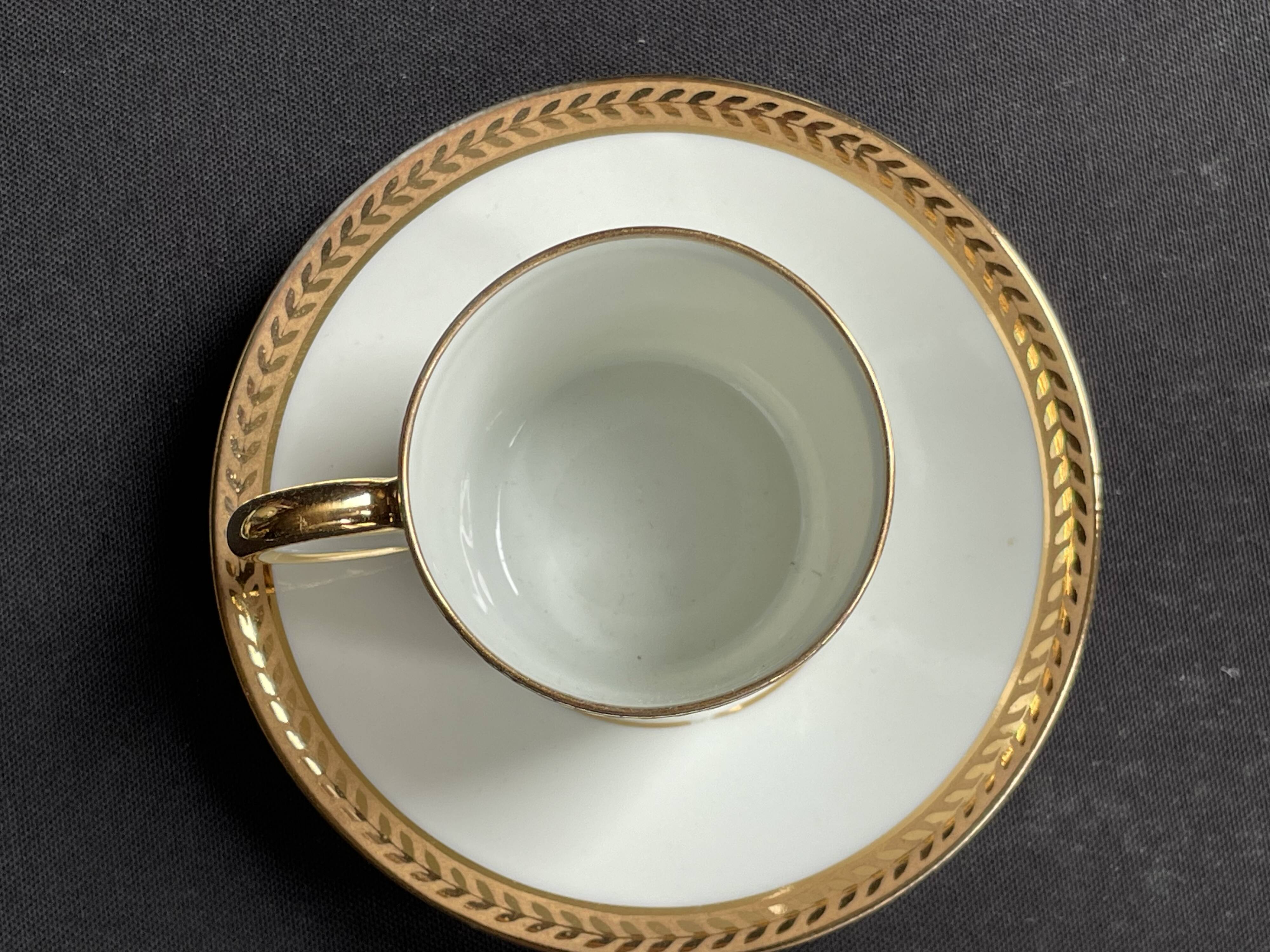 4 Moka Cups and their saucer – Limoges Porcelain