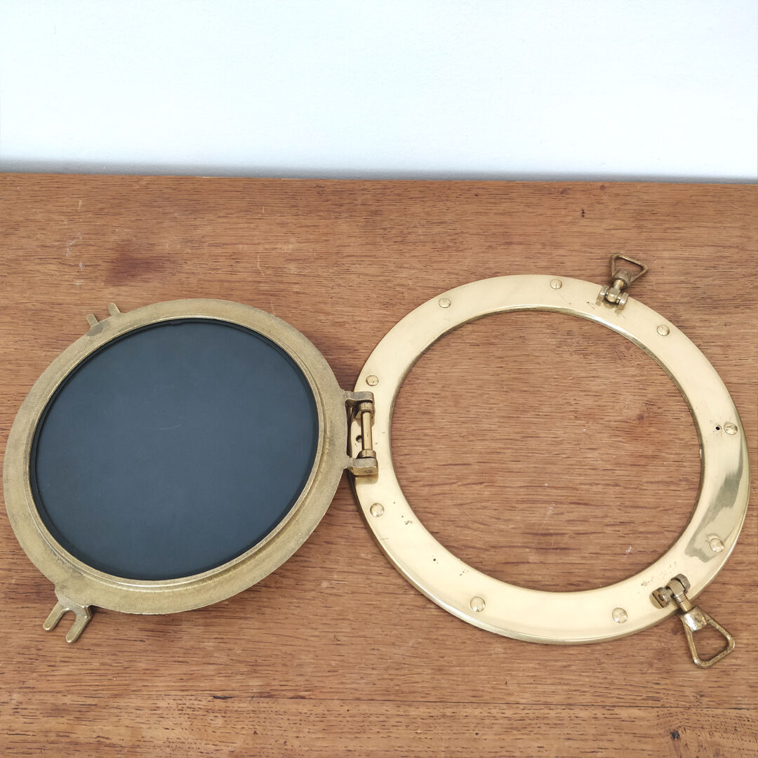 Mirror brass window diameter 30cm