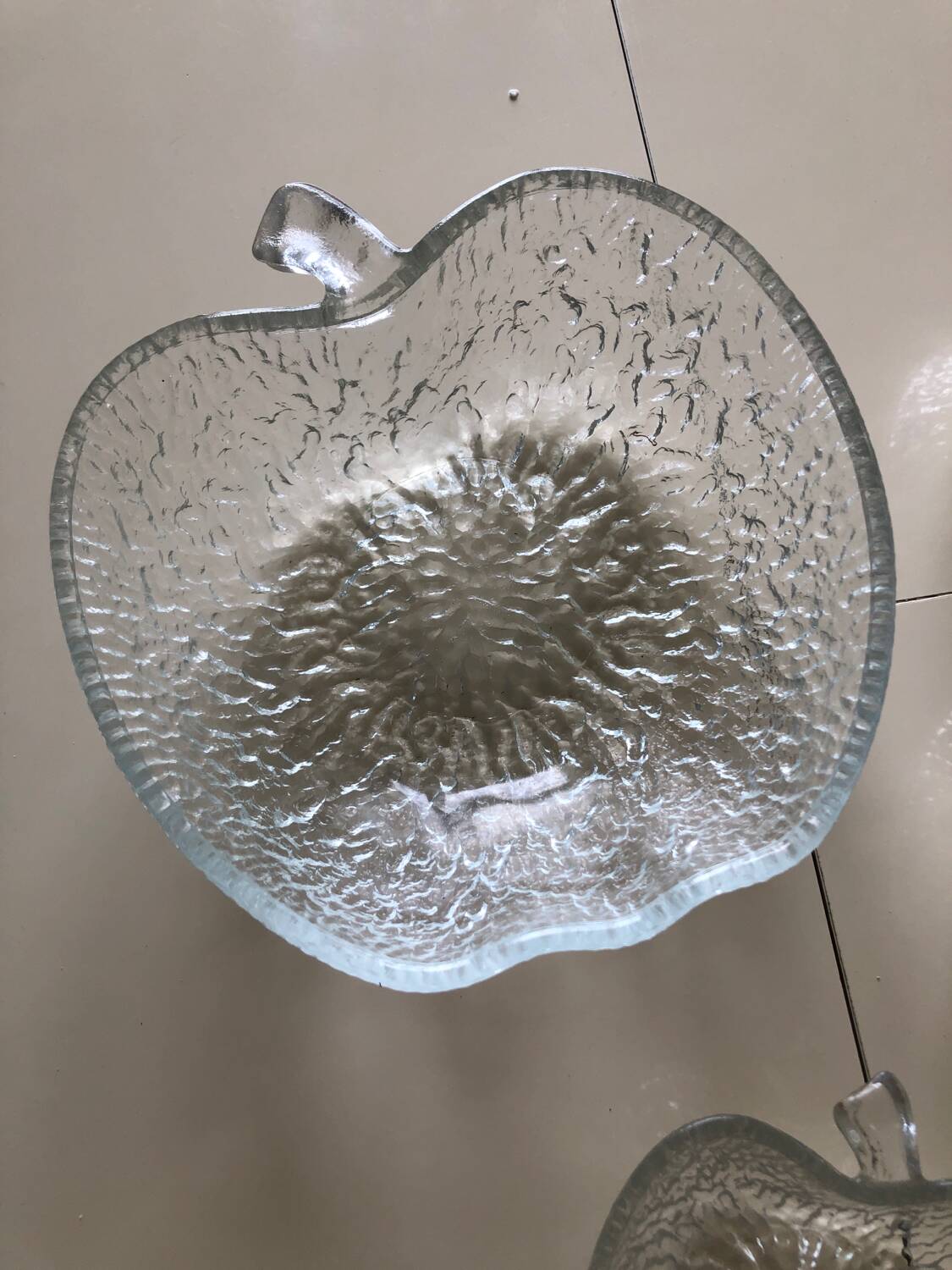 Salad bowl and 6 apple ramekins in vintage chiseled glass