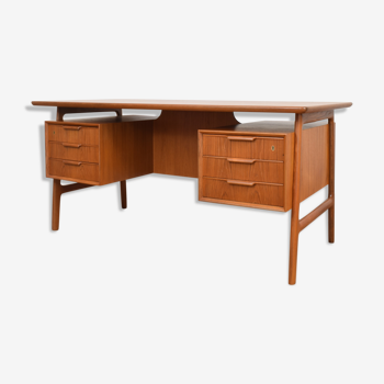 Bureau danois en teck modèle 75 de Omann Jun, années 1950