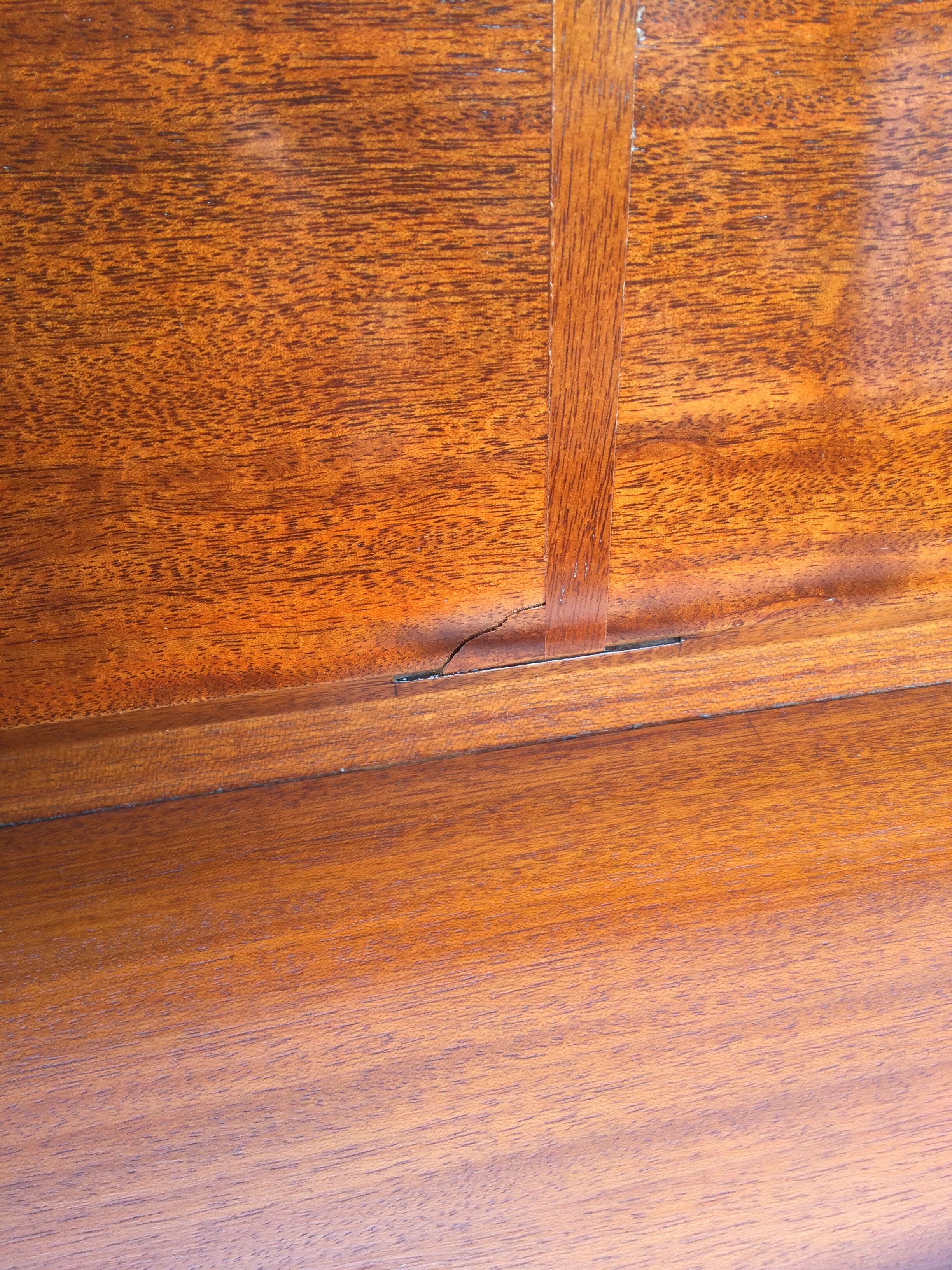 Cardboard maker forming mahogany writing