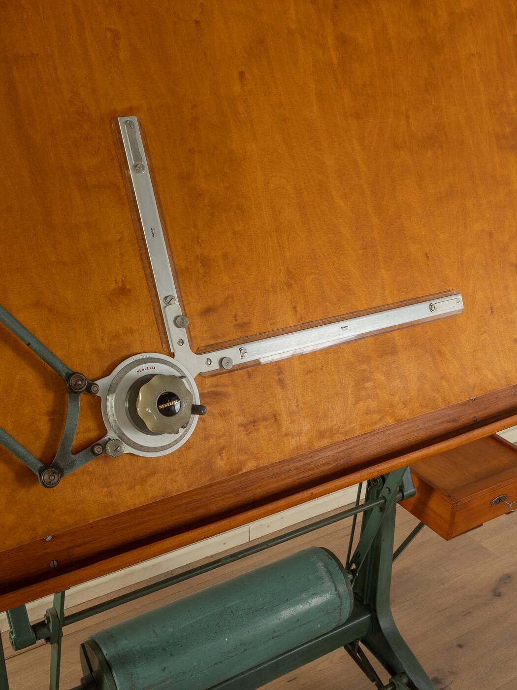 Table d'architecte des années 1950, Nestler