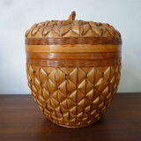 Apple box made of vegetable fibre