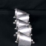 Robust aluminum wall lamp