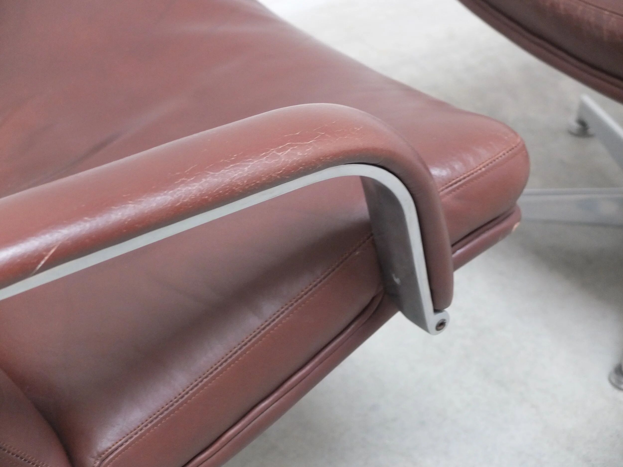 Early 'F141' lounge chair with ottoman by Geoffrey Harcourt for Artifort, 1972