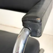 Chrome office chair with vintage faux leather from the 1960s.