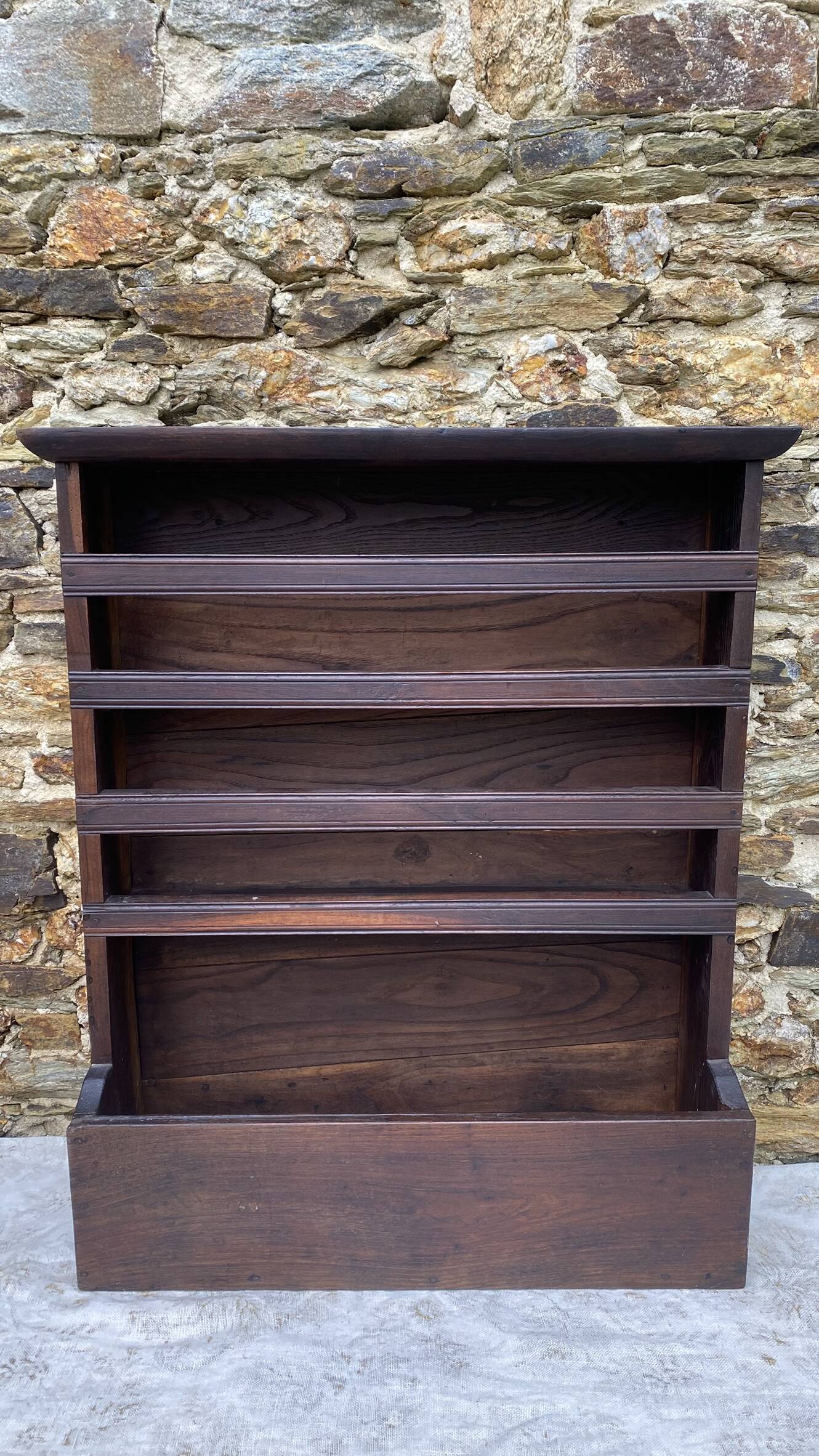 Antique wooden plate rack cupboard.