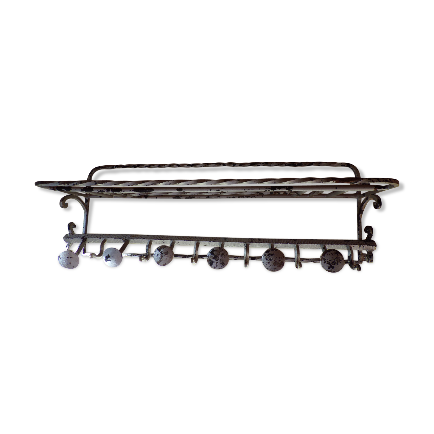 Wall coat holder in wrought iron