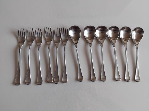 Lot 12 couverts Guy degrenne 18.10