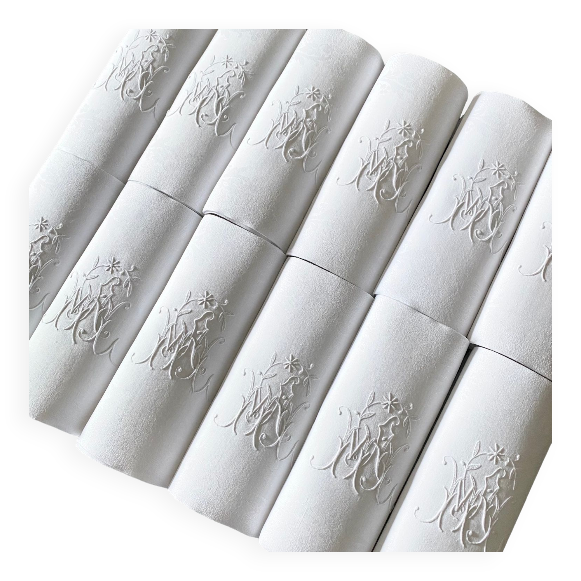 Service of 12 towels