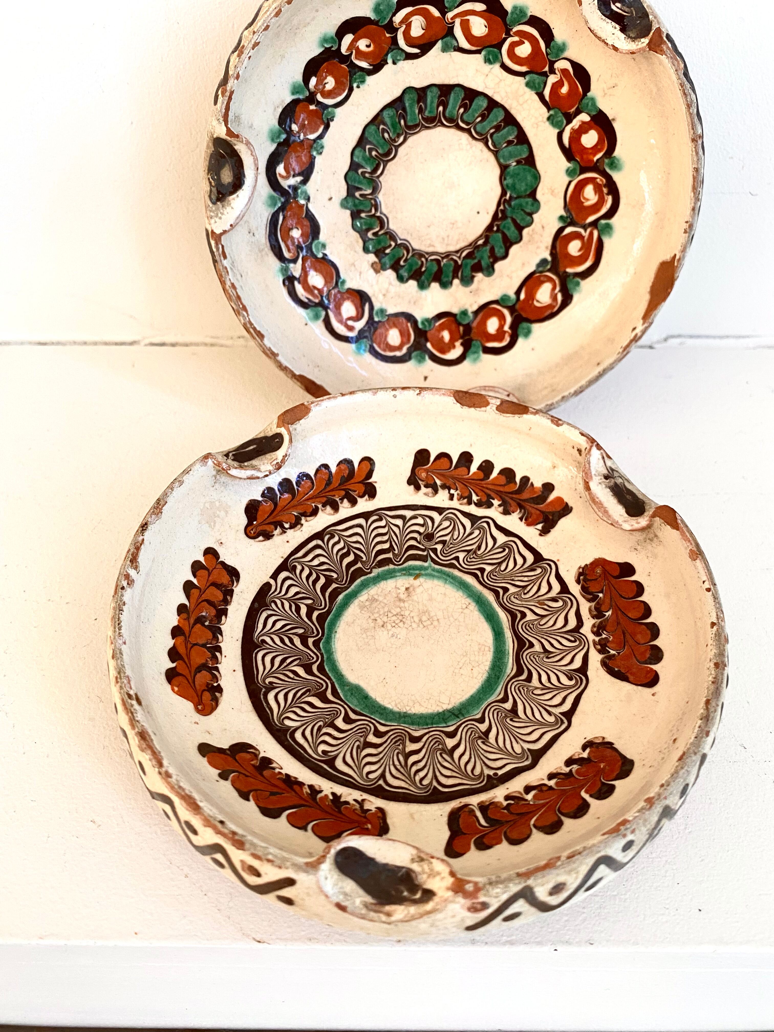 Two ceramic ashtrays from Horezu, 1950