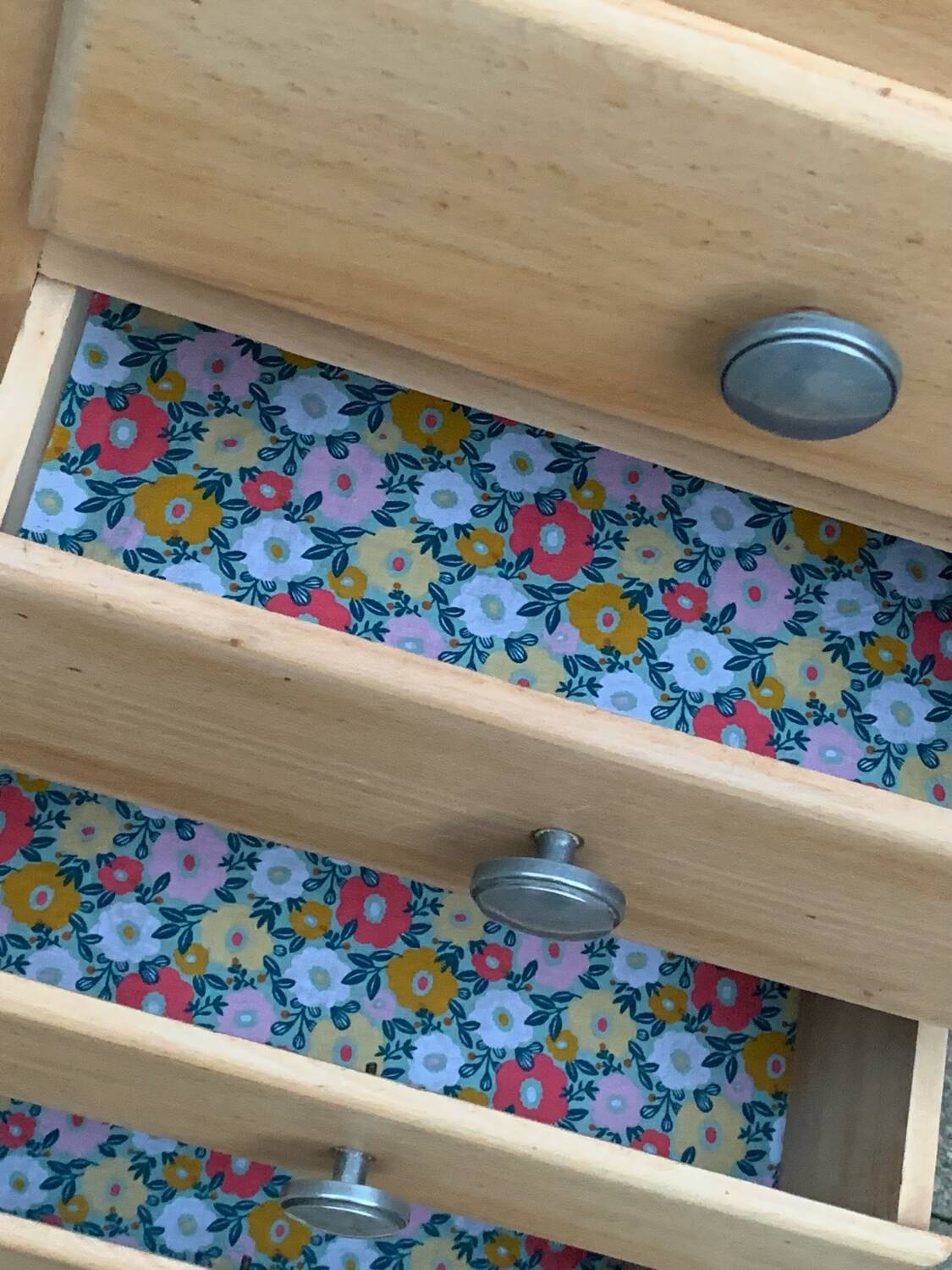 Armoire parisienne asymétrique bois brut 1950