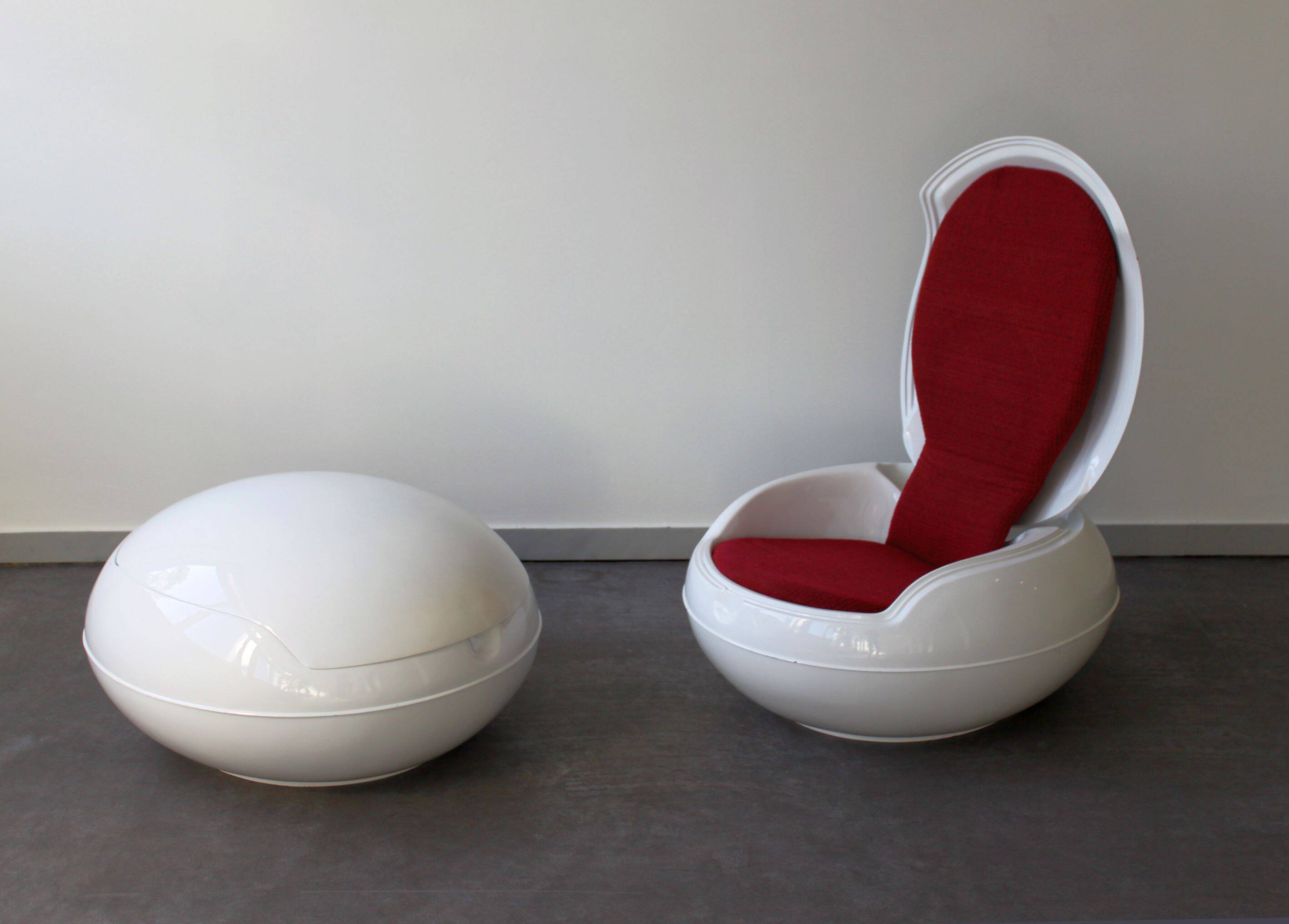 Garden Egg armchair by Peter Ghyczic for VEB Synthese-Werk, 1968.