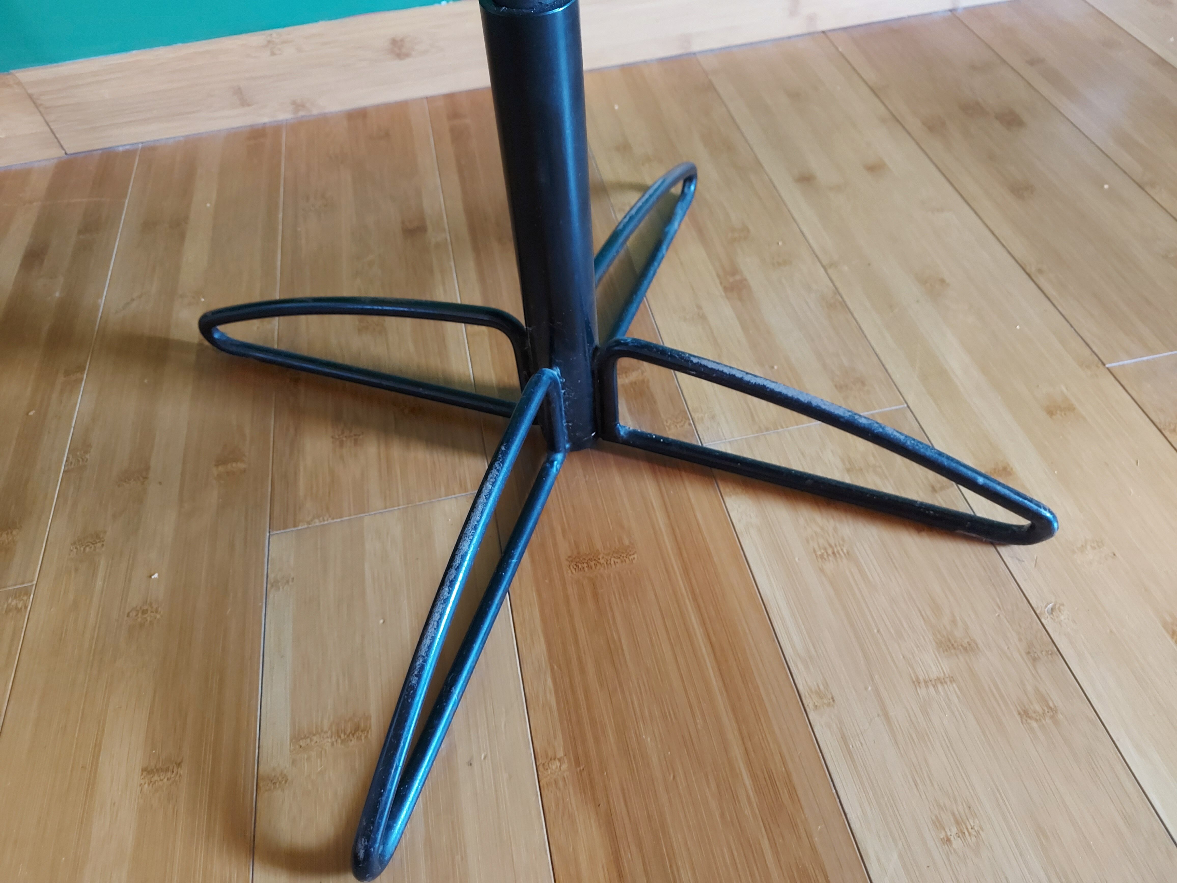 Chaise en bois courbé