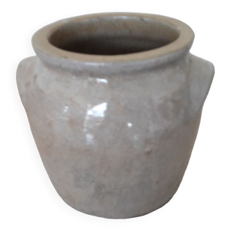 Sandstone pot