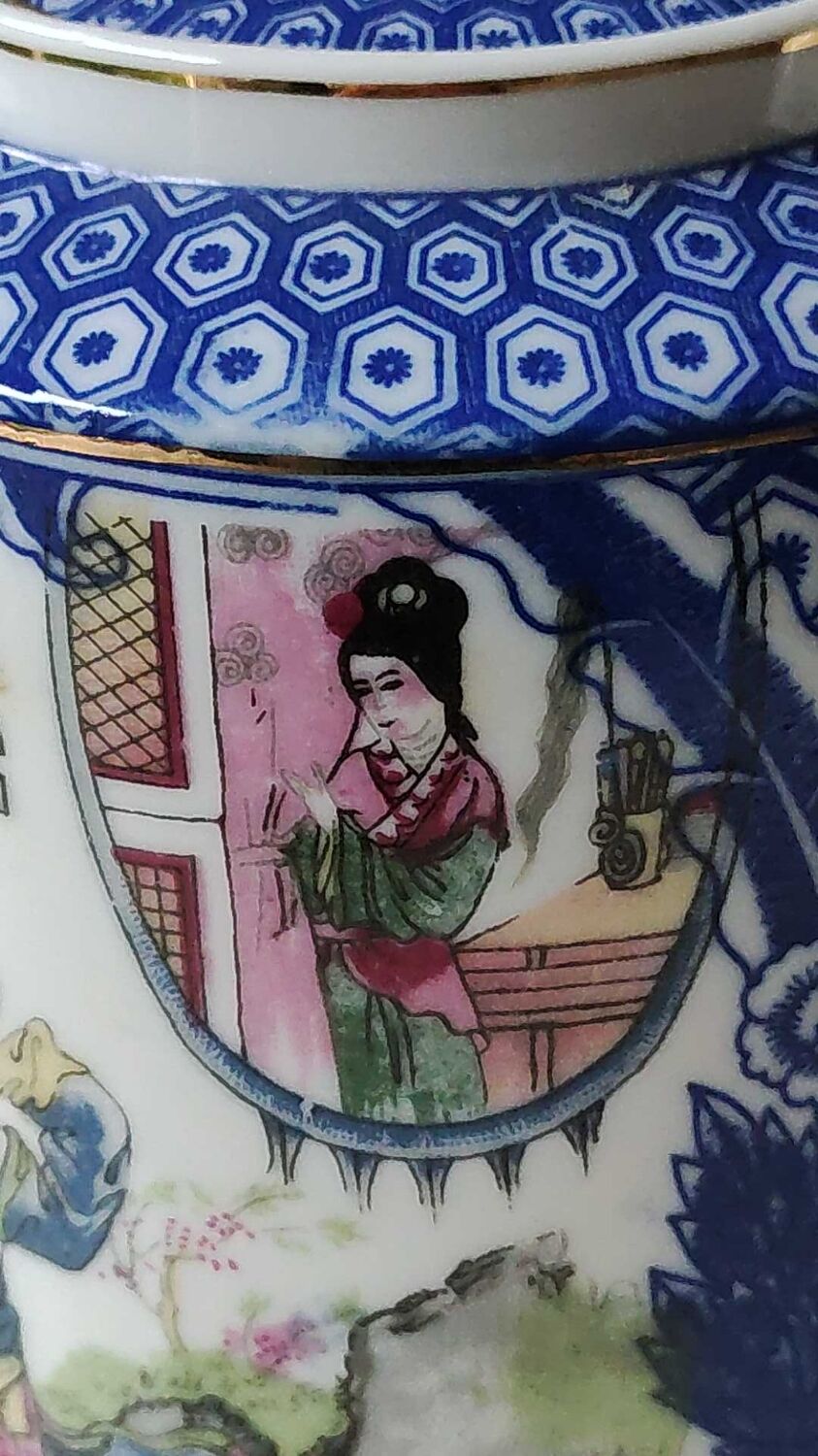 Japanese-inspired porcelain teapot.otifs Geishas kimonos, cherry blossoms