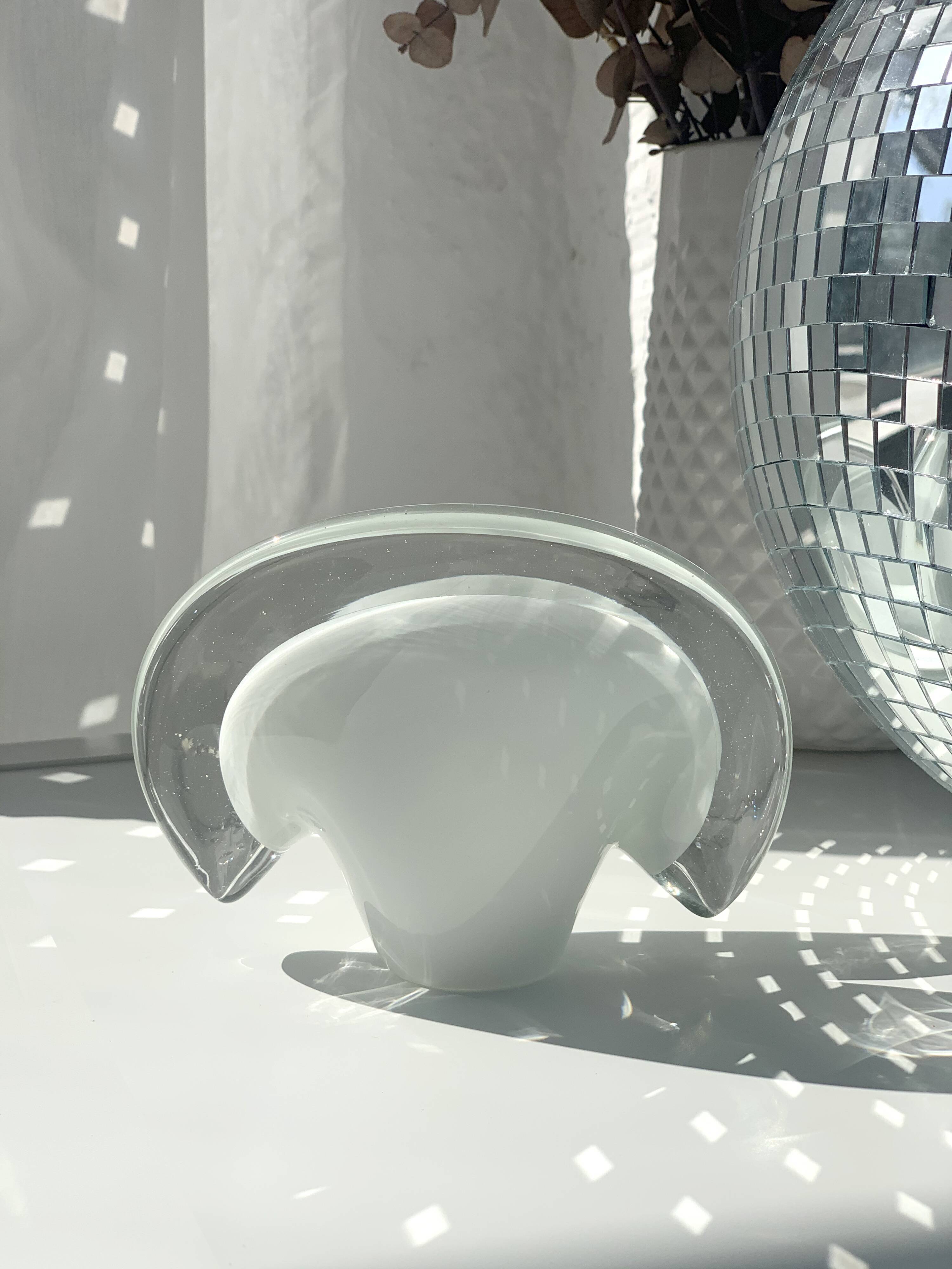 Vetri shell tray in Murano glass (Sommerso technique)
