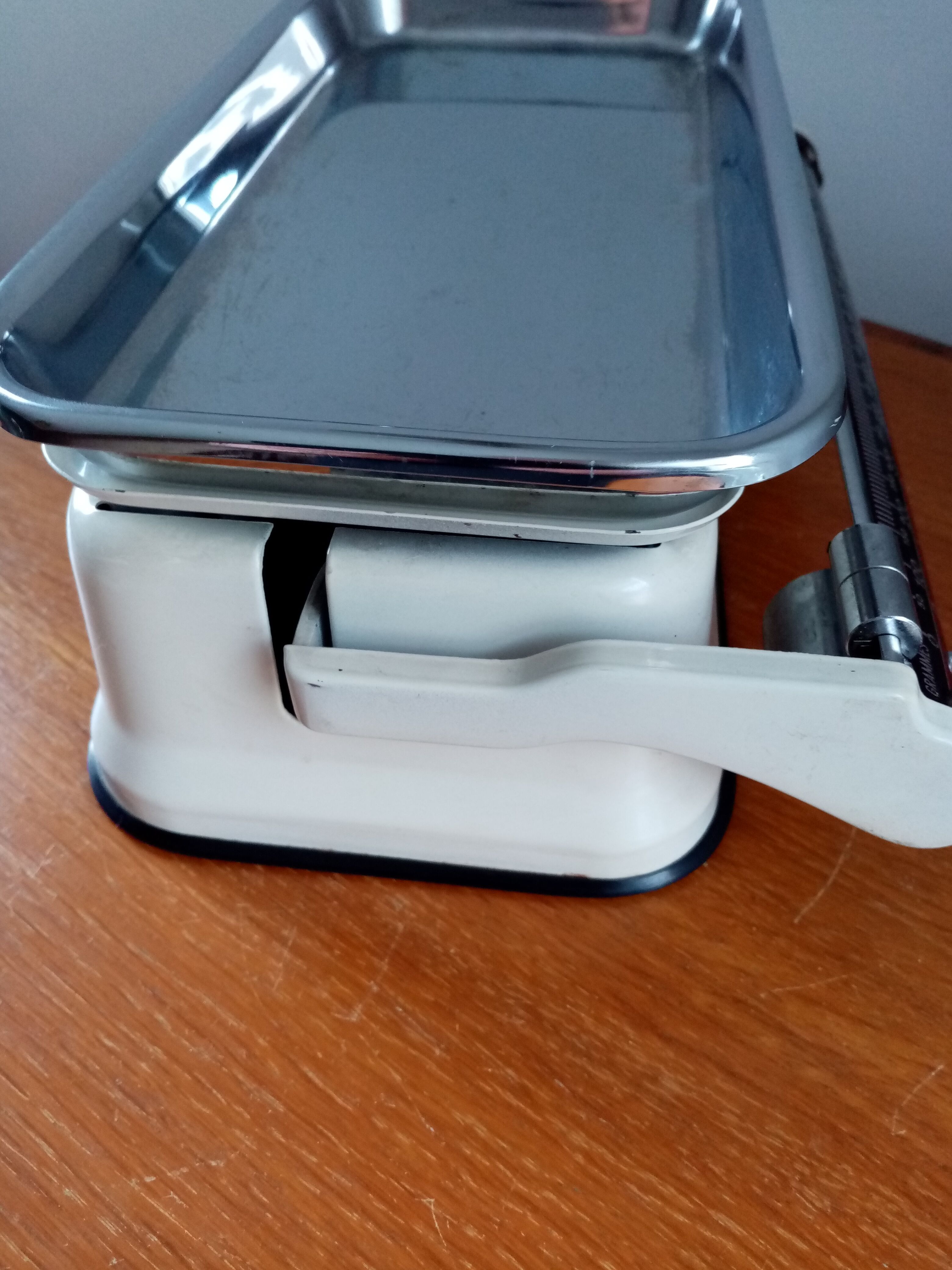 Stube kitchen scale