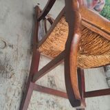Mulched armchair of golden rye in solid walnut period Restoration around 1820