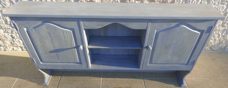 Two-door wall unit with niche in solid wood in grey limed finish
