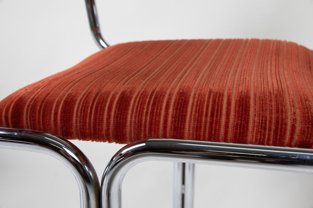 Suite of four chairs 70s