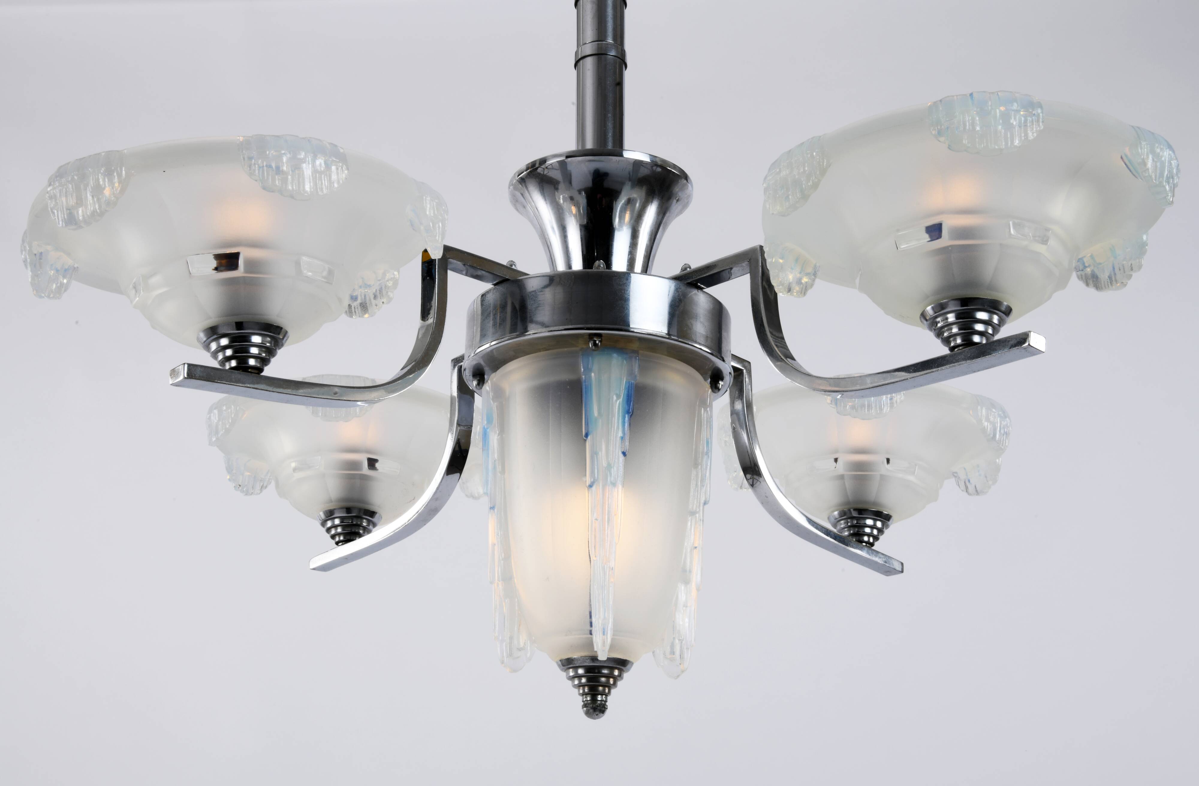 Lustre art déco en chrome et verre opalescent