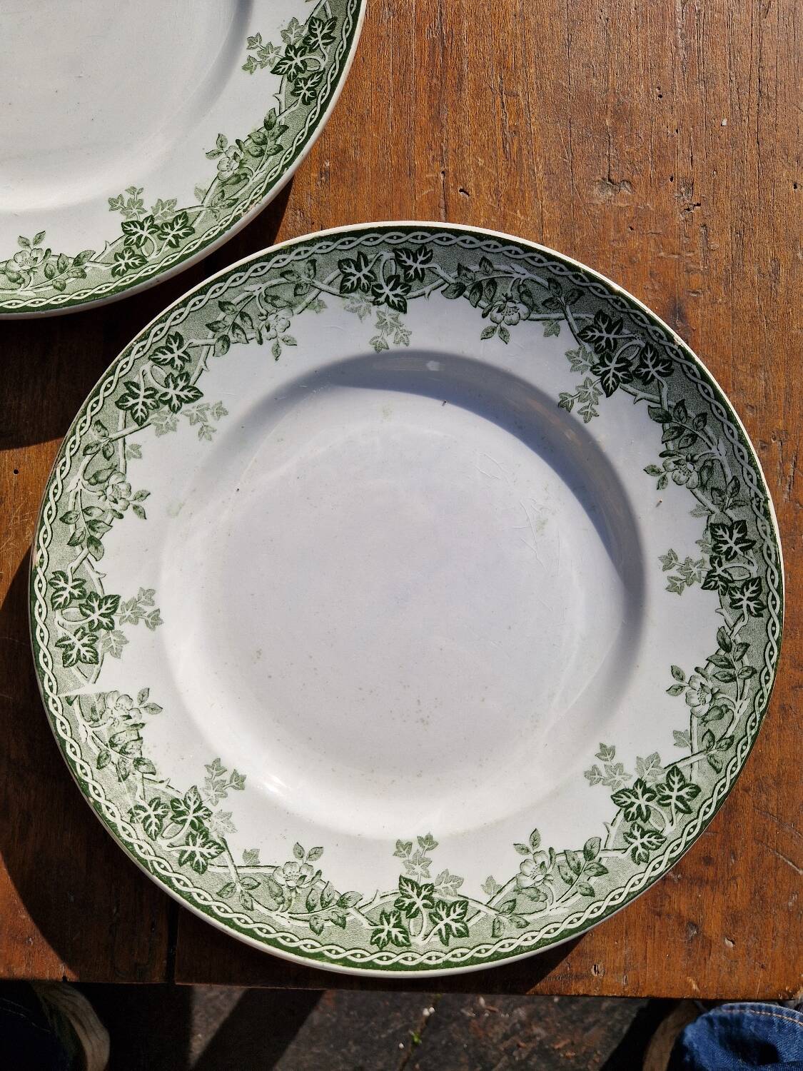 Set of 7 Flat Plates, Summer Model, Terre De Fer, Saint Amand